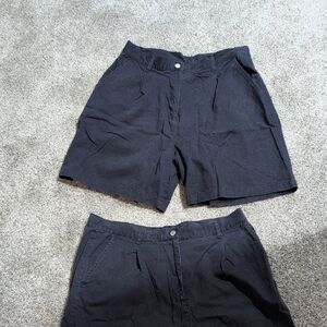 2 Pair Navy Casual Shorts 16 Women's Bill Blass